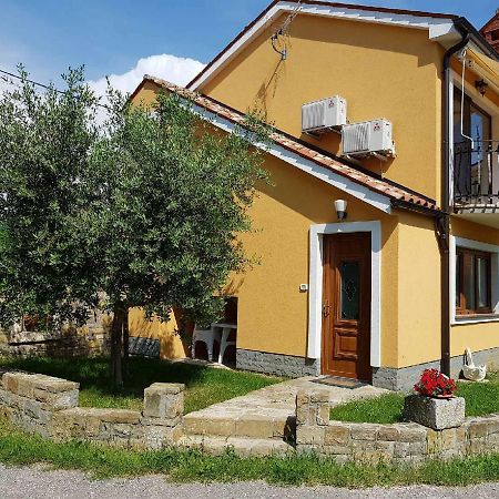 Apartment Between The Vineyard Ankaran Bagian luar foto