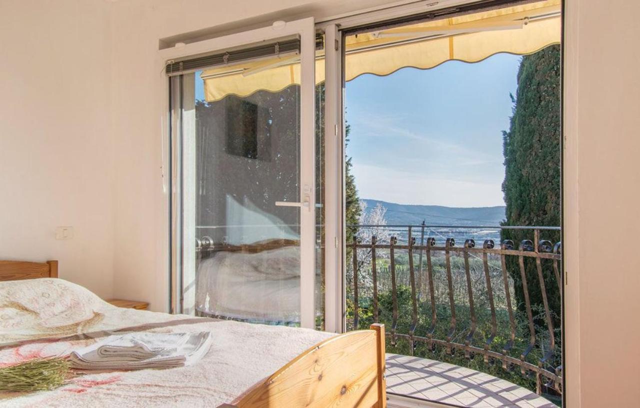 Apartment Between The Vineyard Ankaran Bagian luar foto