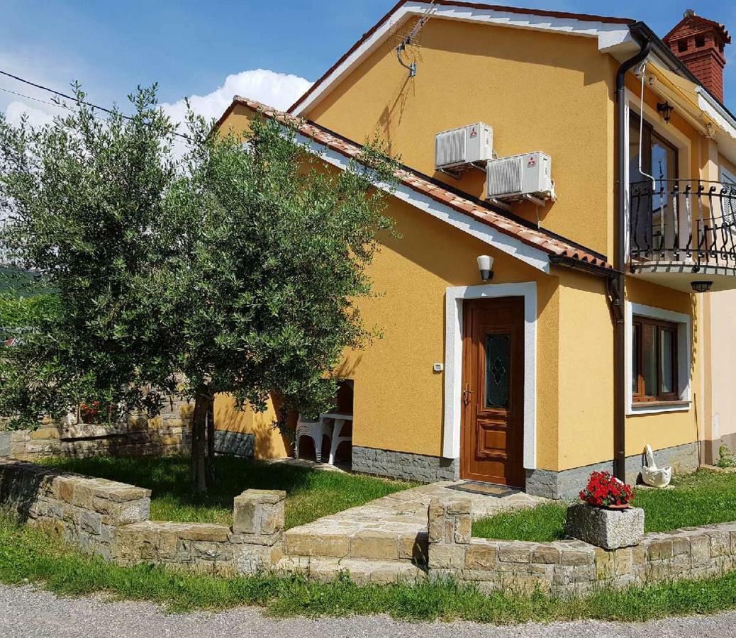 Apartment Between The Vineyard Ankaran Bagian luar foto